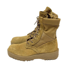 Cargar imagen en el visor de la galería, 2000’S DEADSTOCK ALTAMA MADE IN USA SUEDE LEATHER COYOTE BOOTS 9
