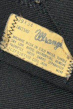 Cargar imagen en el visor de la galería, 1970’S WRANGLER MADE IN USA NAVY WESTERN BOOTCUT PANTS 28 X 34
