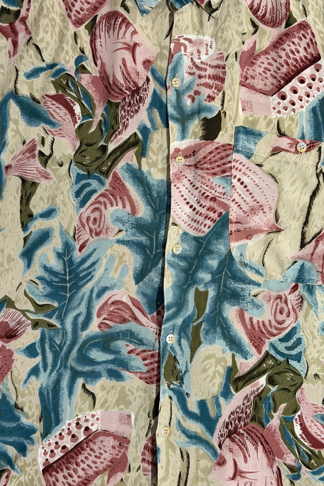 1980’S GOOUCH OCEAN PRINTED DRAPEY 100% RAYON CAMP COLLAR S/S B.D. SHIRT LARGE