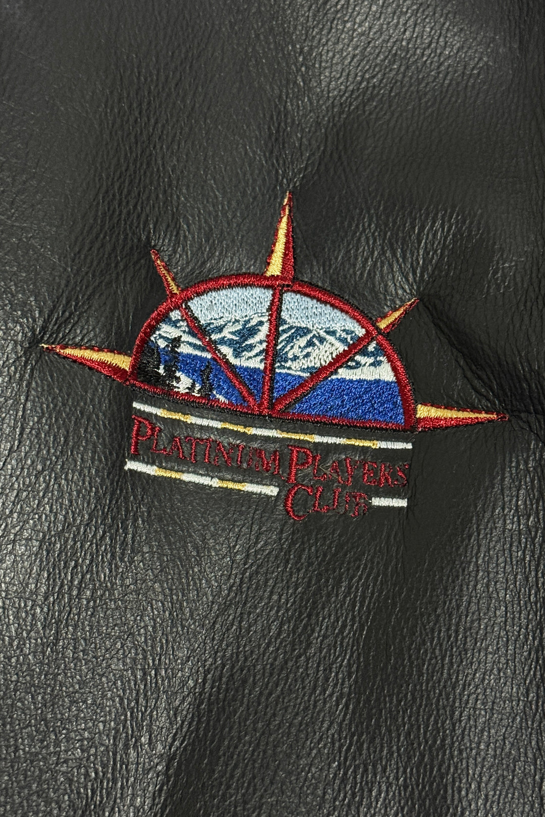 1990’S PLATINUM PLAYERS CLUB CROPPED BLACK LEATHER ZIP JACKET X-LARGE