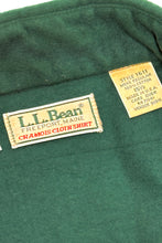 Load image into Gallery viewer, 1970’S LL BEAN MADE IN USA CHAMOIS CLOTH L/S B.D. SHIRT LARGE
