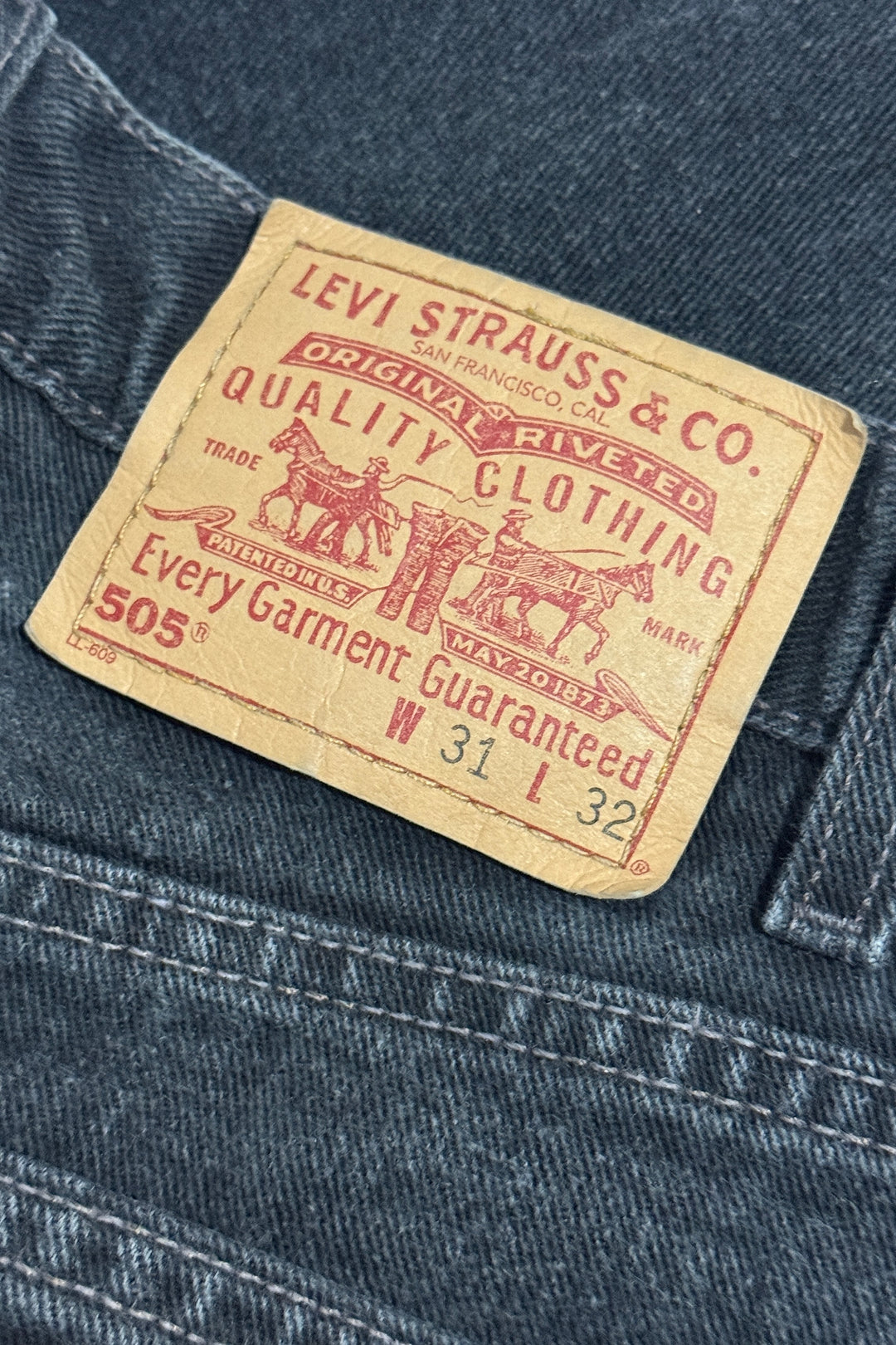 1990’S LEVI’S 505 FADE BLACK STRAIGHT LEG DENIM JEANS 30 X 32