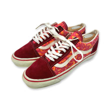 Load image into Gallery viewer, 1980’S VANS MADE IN USA STYLE 36 OLD SKOOL SKATEBOARDING SHOES 9.5
