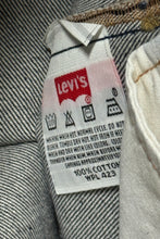 Load image into Gallery viewer, 1990&#39;S DEADSTOCK LEVI’S 501XX RAW DENIM JEANS 40 X 34
