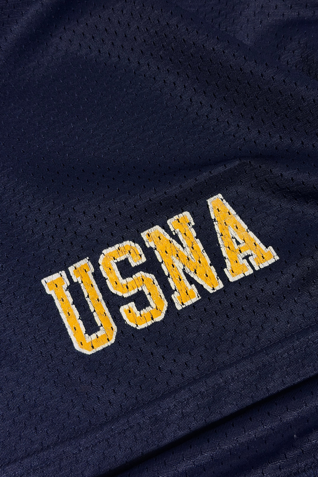 1970’S USNA MADE IN USA PRINTED MESH 6” ATHLETIC GYM SHORTS MEDIUM