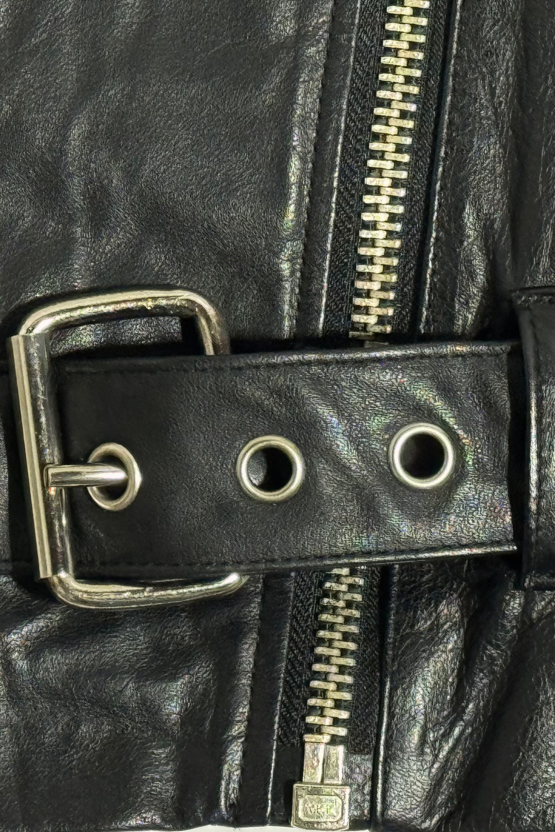 1990’S VIRGINIA SLIMS “V WEAR” CROPPED BLACK LEATHER ASYMMETRICAL MOTORCYCLE BIKER JACKET WOMEN’S LARGE / MEN’S MEDIUM
