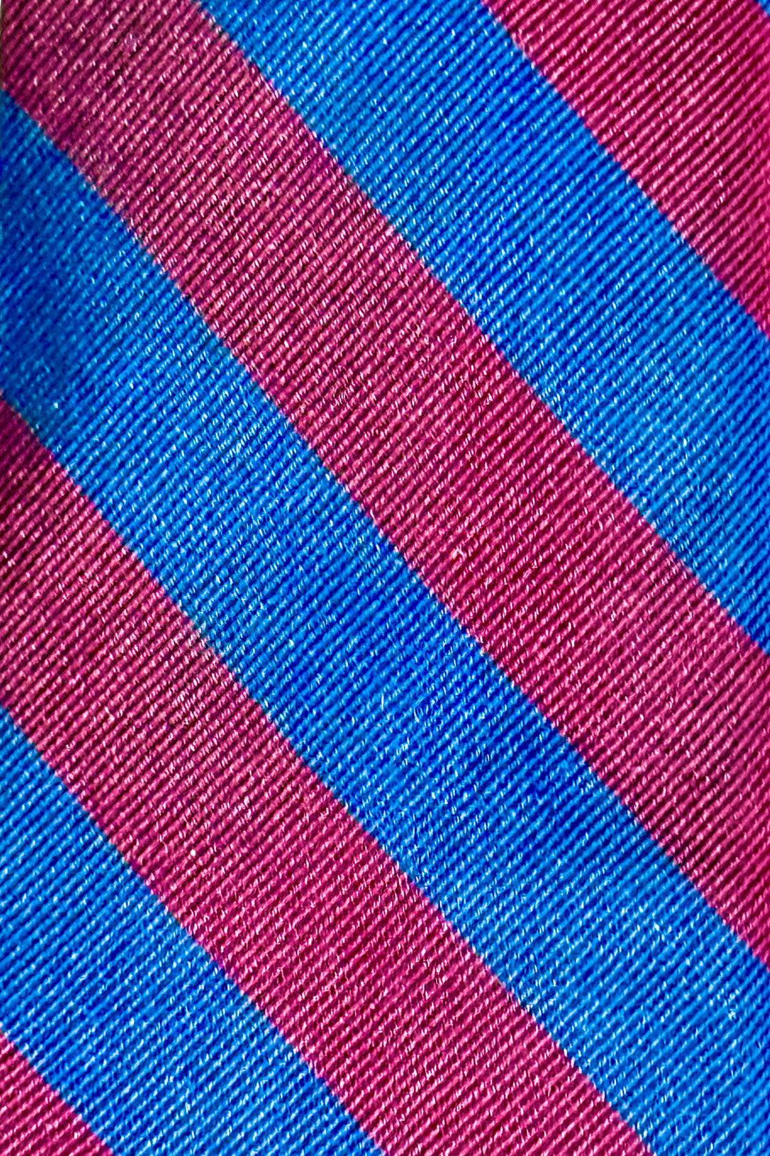 1990’S LANDS’ END MADE IN USA 100% ITALIAN SILK STRIPED NECKTIE
