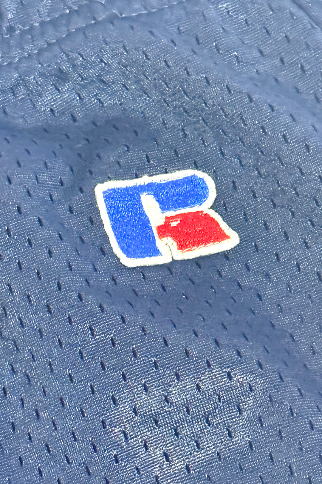 2000’S RUSSELL ATHLETICS “AUSTIN WRANGLERS” MESH 7” GYM SHORTS X-LARGE