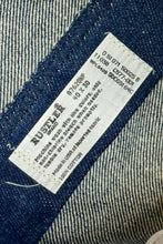 Cargar imagen en el visor de la galería, 1980&#39;S DEADSTOCK RUSTLER MADE IN USA RAW DENIM JEANS 40 X 30
