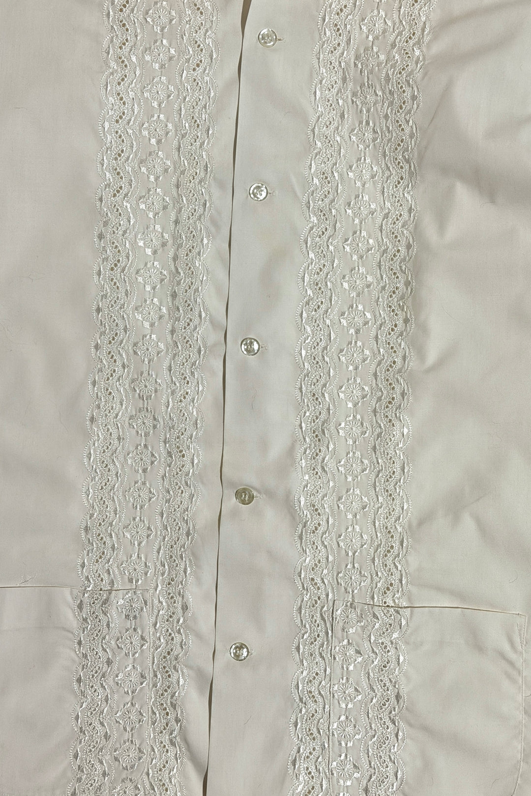 1960’S JOHN DALE PUERTO RICAN EMBROIDERED GUAYABERA CAMP COLLAR S/S B.D. SHIRT LARGE