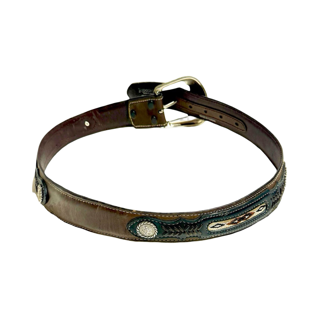 Nocona belt concho and beaded inlay detail