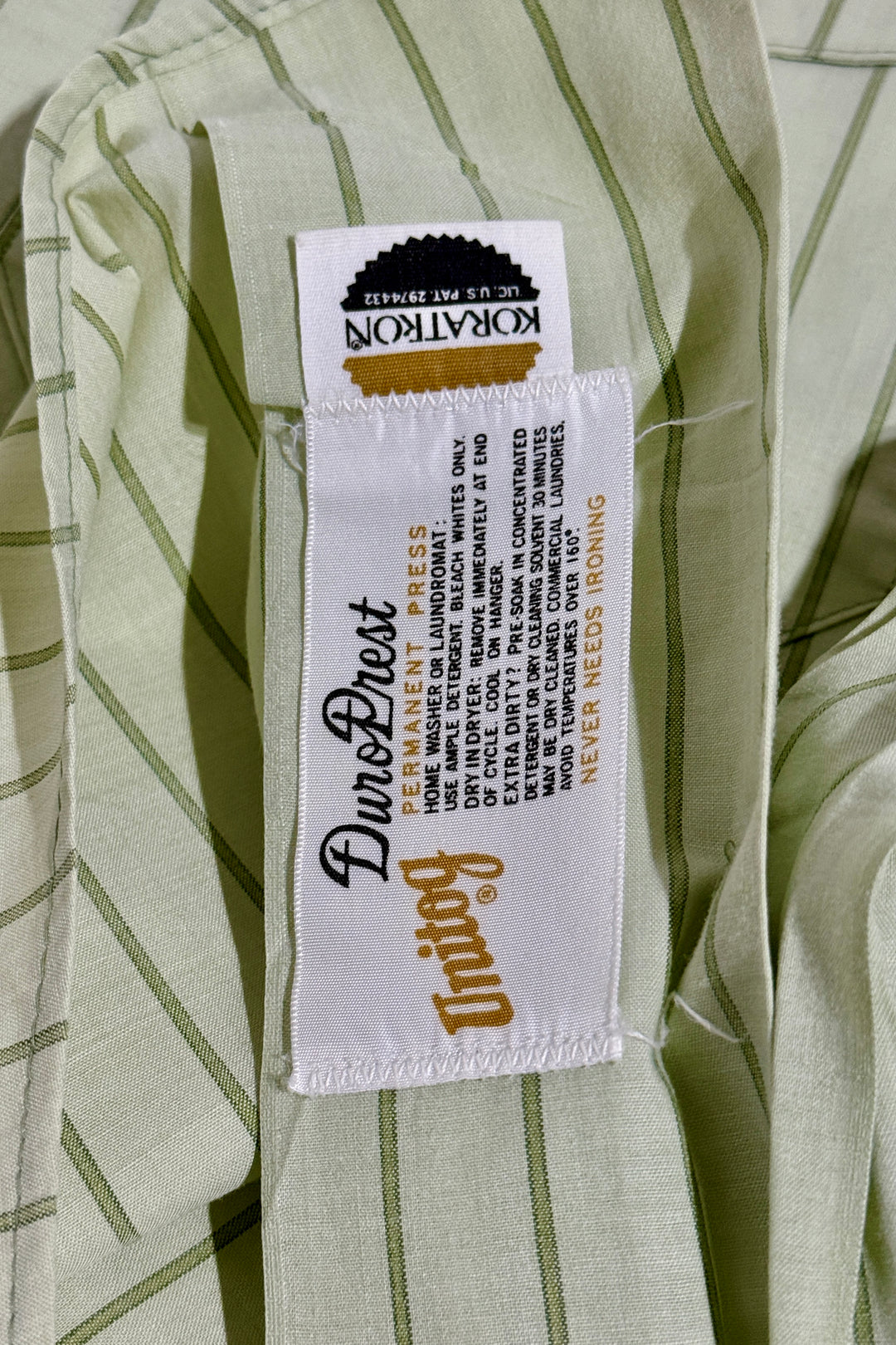 1960’S UNITOG UNION MADE IN USA KORATRON “TEXACO” PATCHED STRIPED SELVEDGE WORKWEAR L/S B.D. SHIRT LARGE