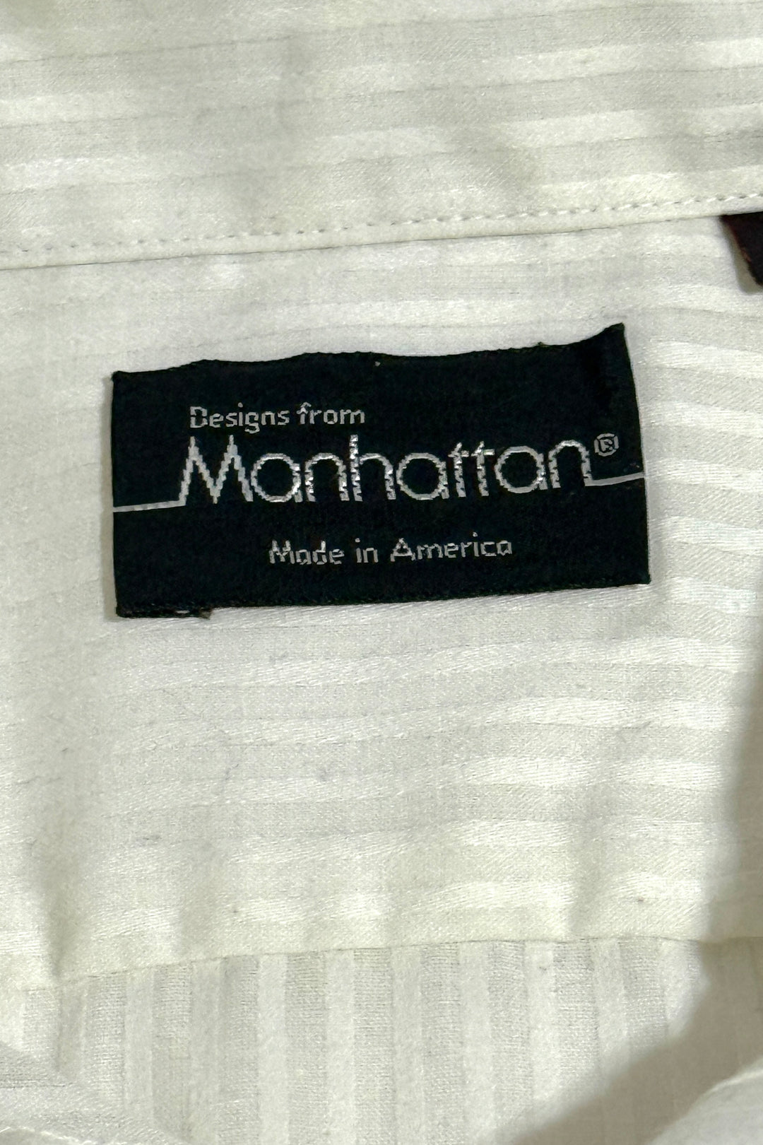 1970’S MANHATTAN MADE IN USA WHITE STRIPE DISCO L/S B.D. SHIRT X-LARGE