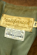 Load image into Gallery viewer, 1950’S CALIFORNIAN MADE IN USA THRASHED WESTERN LAMB SUEDE LEATHER BLAZER JACKET SMALL
