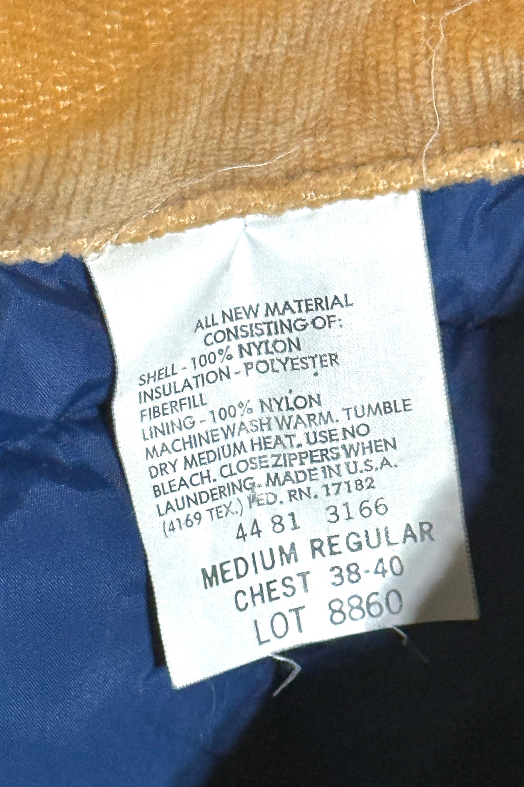 1970’S WALLS BLIZZARD PRUF®️ MADE IN USA CROPPED CORDUROY ACCENTED QUILTED WESTERN PUFFER JACKET LARGE