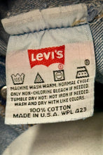 Load image into Gallery viewer, 1990’S LEVI’S MADE IN USA 501 MEDIUM WASH DENIM JEANS 36 X 30

