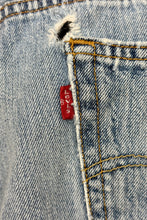 Cargar imagen en el visor de la galería, 1990’S LEVI’S 501 THRASHED LIGHT WASH STRAIGHT FIT DENIM JEANS 36 X 32
