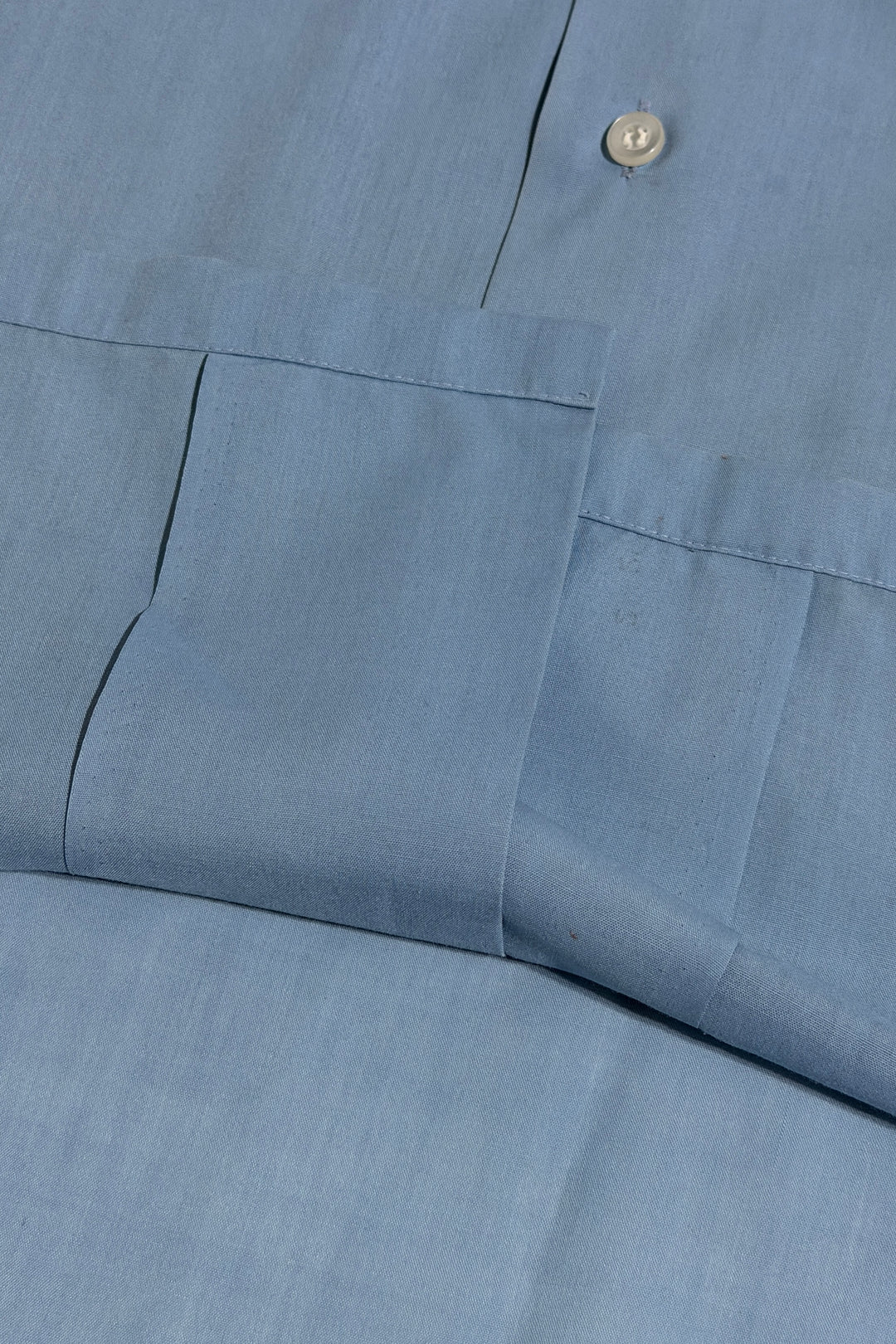 1960’S PENNEY’S TOWNCRAFT MADE IN USA CROPPED SELVEDGE SKY BLUE LOOP COLLAR S/S B.D. SHIRT LARGE