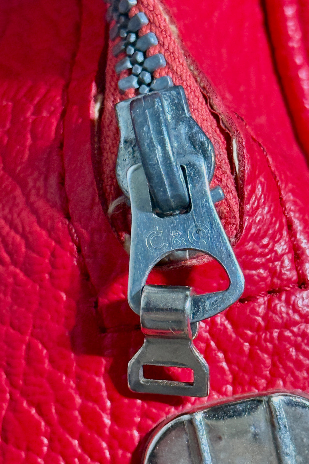 1960’S SEARS MADE IN USA TEXTURED HANDBAG LUGGAGE