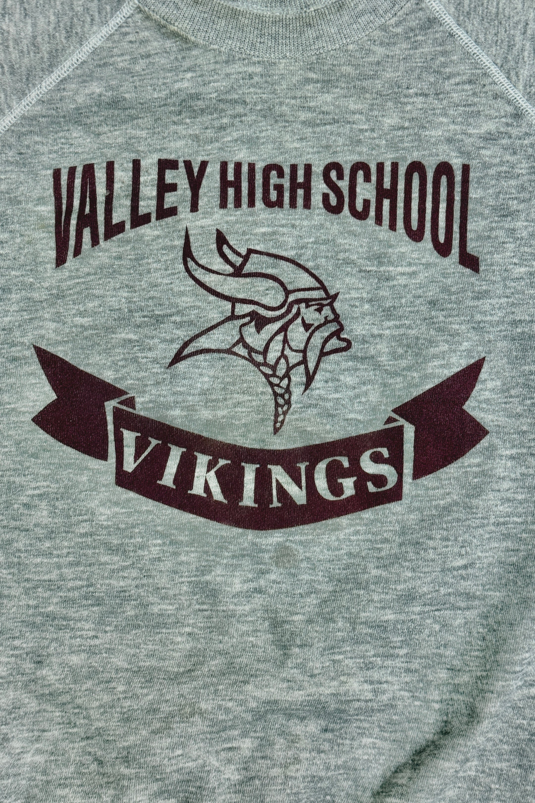 1980’S VALLEY VIKINGS MADE IN USA RAGLAN SLEEVE FLEECE CREWNECK SWEATER X-LARGE