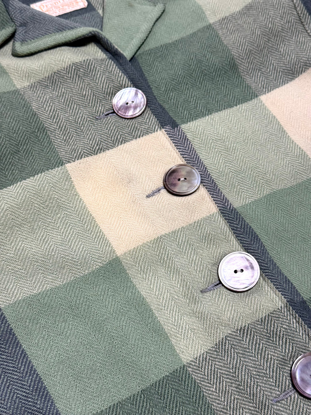 1950S PENDLETON “49ER” SAGE FOREST GREEN AND CREAM HERRINGBONE WOOL PLAID JACKET WITH MOTHER OF PEARL BUTTONS