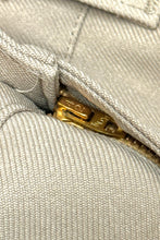 Cargar imagen en el visor de la galería, 1970&#39;S LEVI’S 517 STAPREST KHAKI COWBOY CUT PANTS 30 X 28
