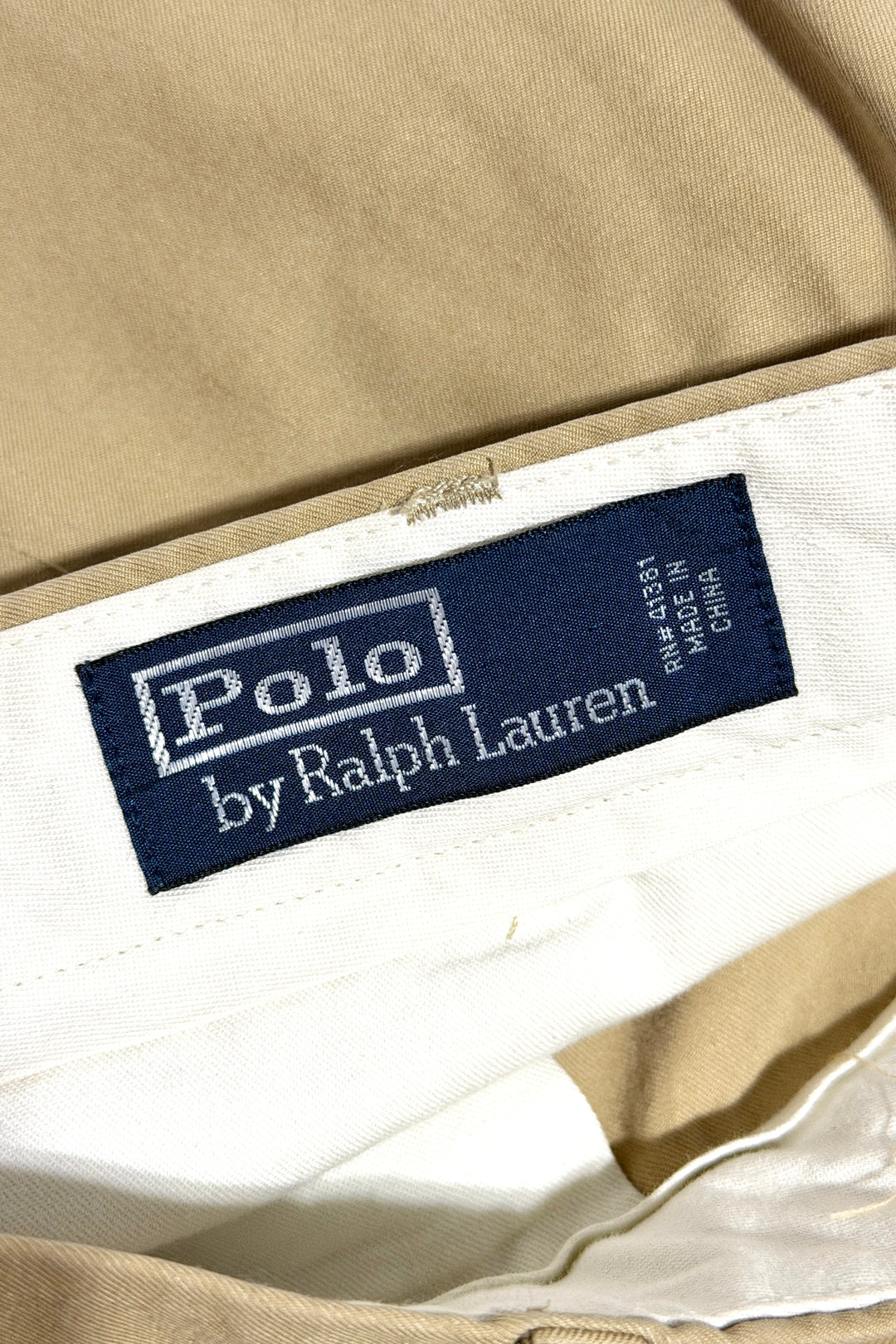 1990’S POLO RALPH LAUREN SILK BLEND HIGH WAISTED PLEATED KHAKI 8” SHORTS 36
