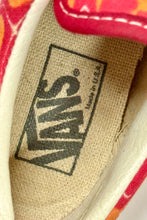 Cargar imagen en el visor de la galería, 1980’S VANS MADE IN USA STYLE 36 OLD SKOOL SKATEBOARDING SHOES 9.5
