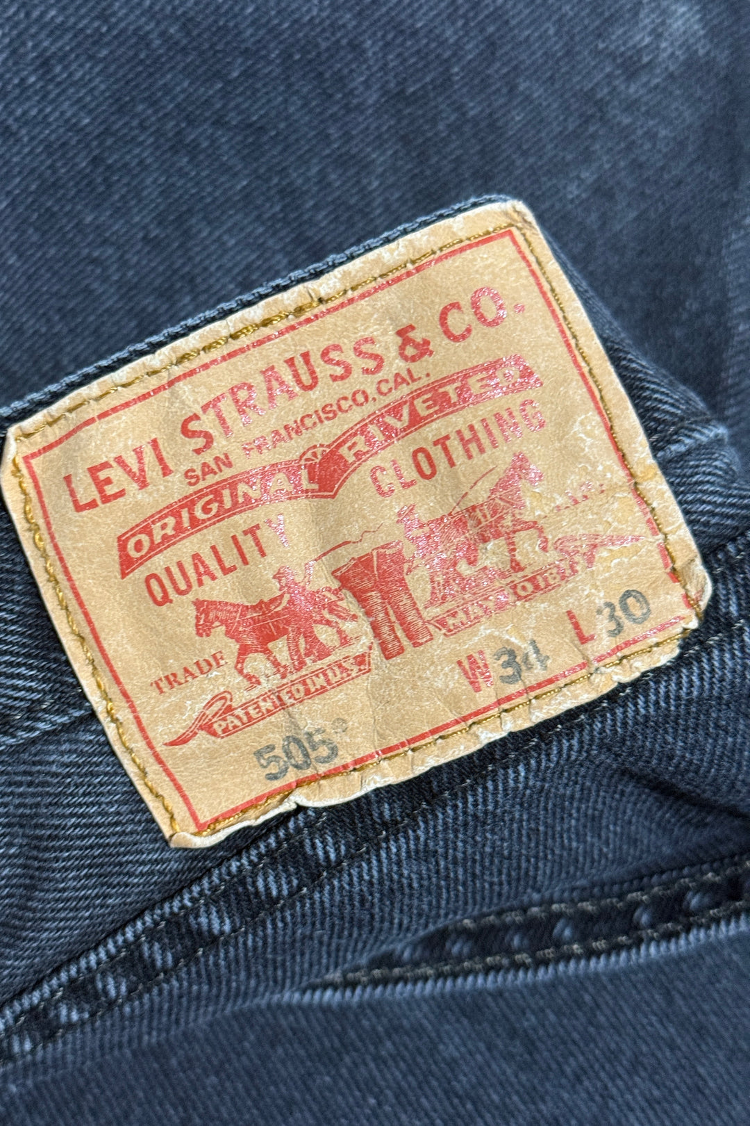 2000’S LEVI’S 505 FADED BLACK DENIM JEANS 34 X 28