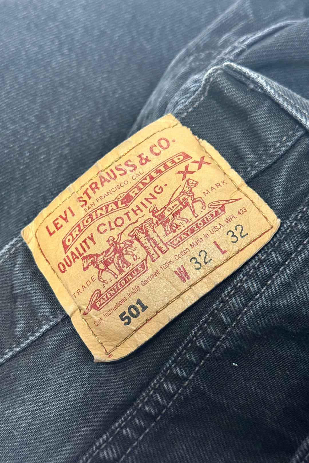 1990’S LEVI’S 501 MADE IN USA FADED BLACK DENIM JEANS 28 X 30