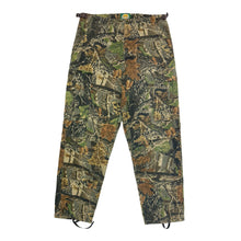 Load image into Gallery viewer, 1990’S CABELA’S HUNTING CAMO CARGO PANTS 34 X 32
