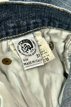 Load image into Gallery viewer, 1990’S DIESEL MADE IN ITALY BOOTCUT MEDIUM WASH DENIM JEANS 30 X 30

