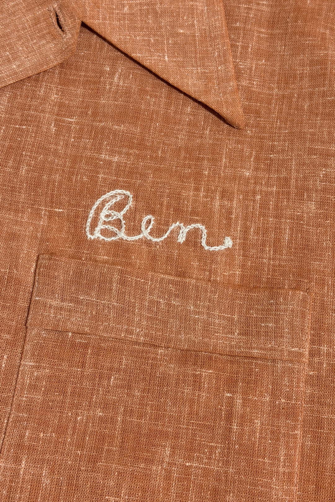1960’S OLYMPIAN MADE IN USA CROPPED SELVEDGE TANGERINE LINEN BLEND “CAMPBELL’S” CHAINSITCHED LOOP COLLAR S/S B.D. BOWLING SHIRT X-LARGE