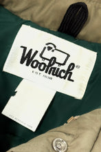 Cargar imagen en el visor de la galería, 1970’S WOOLRICH MADE IN USA CROPPED SUEDE YOKE DOWN QUILTED JACKET X-LARGE
