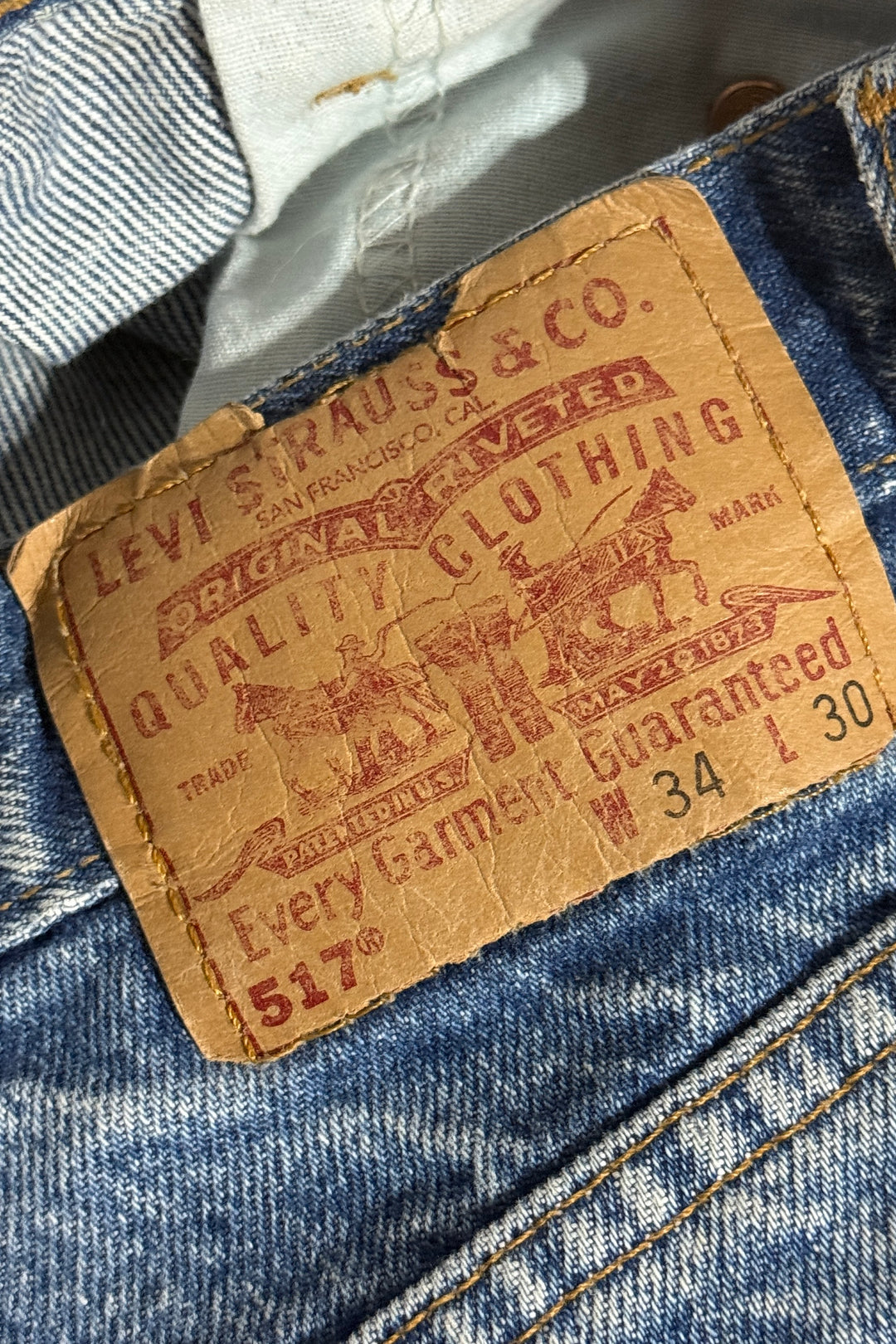 1980’S LEVI’S 517 MADE IN USA PERFECT LIGHT WASH WESTERN BOOTCUT DENIM JEANS 32 X 28