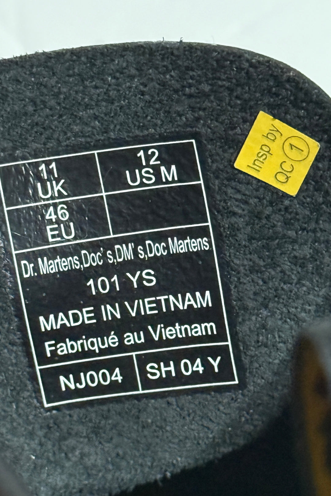 2000’S DOC MARTEN’S 101 CLASSIC 6 EYELET BLACK WORK BOOTS 12