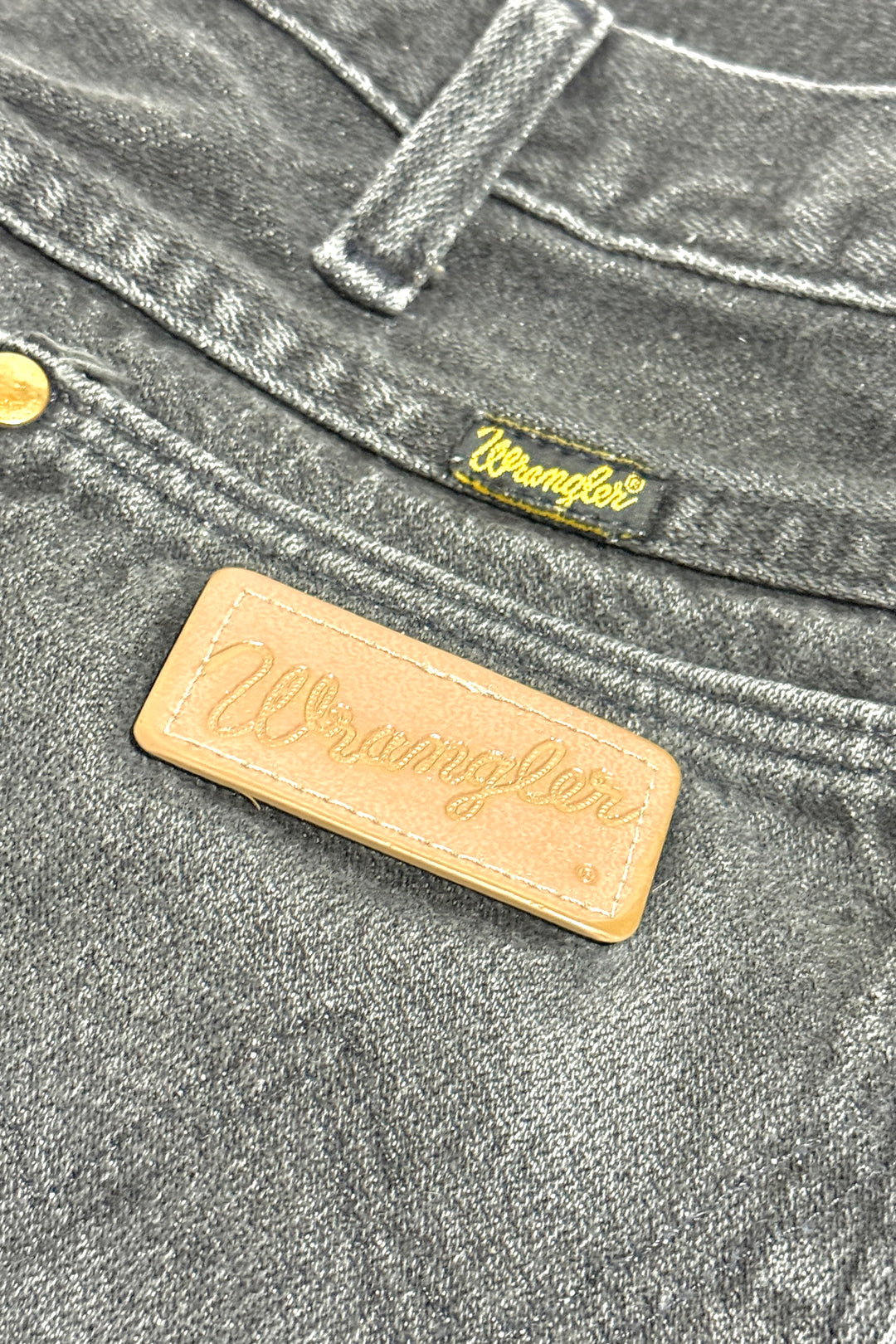 1990’S WRANGLER 13MWZ MADE IN USA FADED BLACK COWBOY CUT WESTERN JEANS 30 X 30