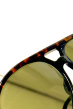 Load image into Gallery viewer, 1970’S B&amp;L RAY BAN MADE IN USA LEOPARD ACCENT BLACK ACETATE AVIATOR SUNGLASSES
