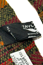 Load image into Gallery viewer, 1940’S WEAVER’S CHOICE MADE IN USA WOOL HANDMADE NECK TIE
