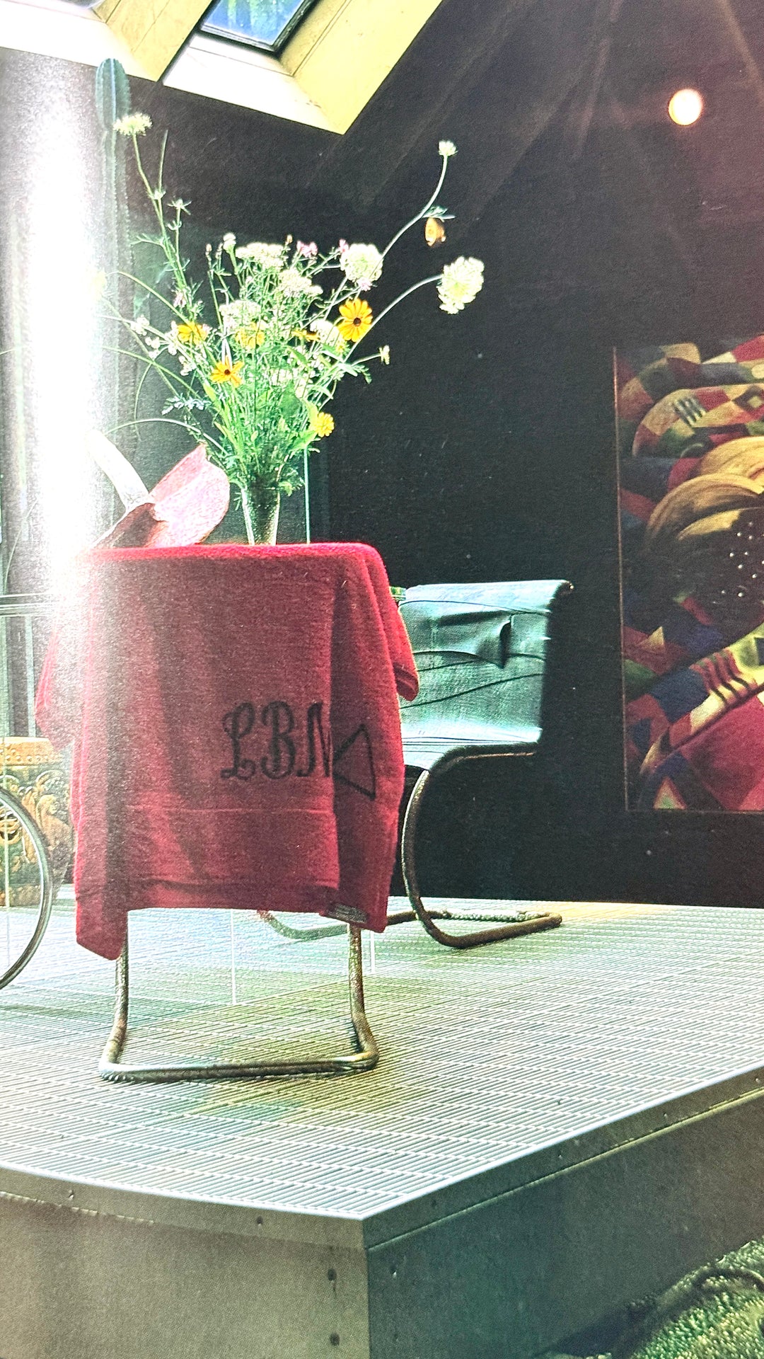 IN ARTISTS’ HOMES: THE LIVING SPACES OF CONTEMPORARY ARTISTS BOOK