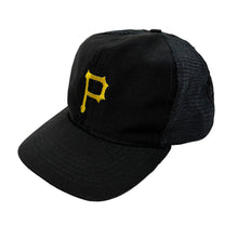 Cargar imagen en el visor de la galería, 1980’S PITTSBURGH PIRATES TRUCKER HAT
