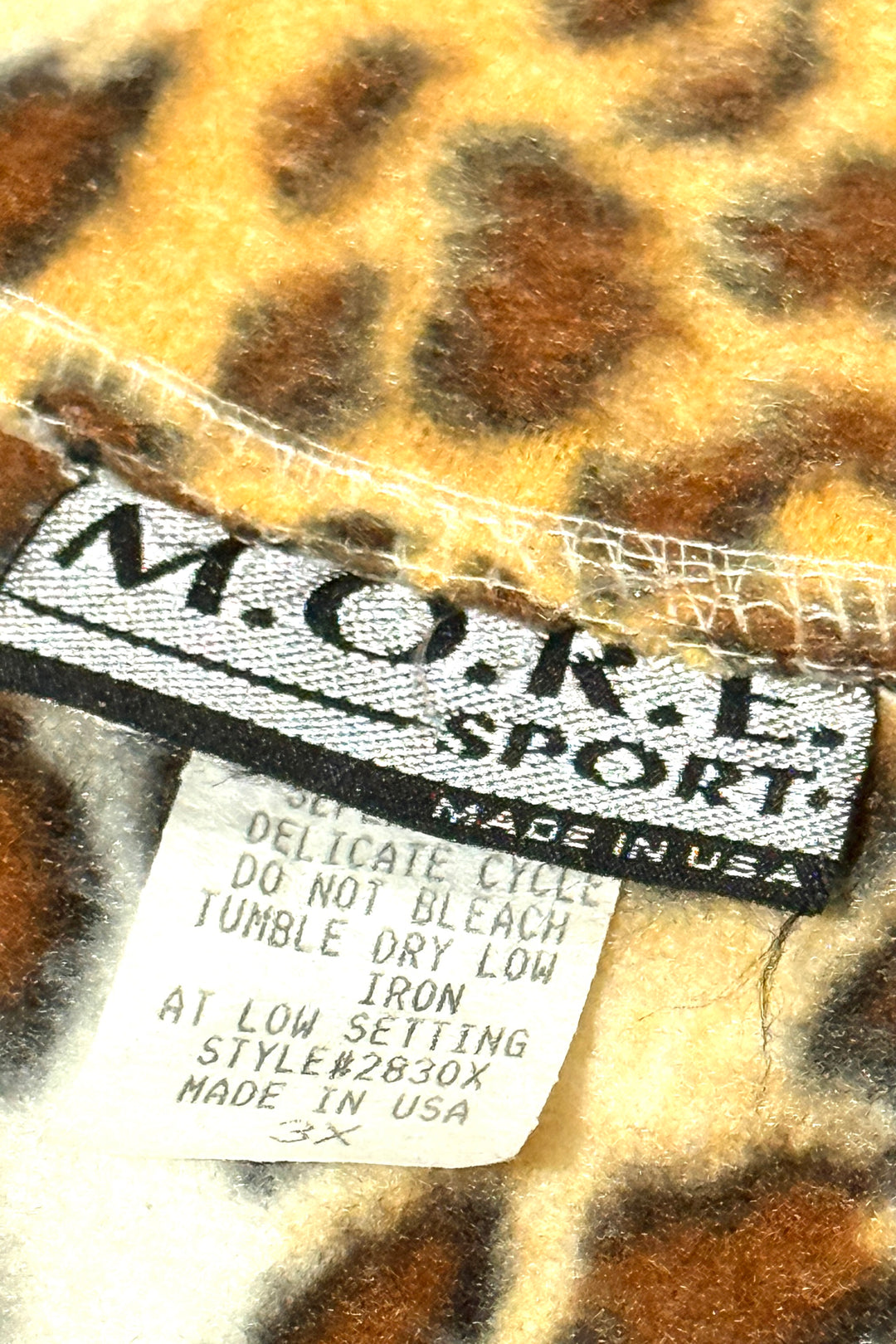1980’S MORE SPORT MADE IN USA CROPPED LEOPARD PRINT SHERPA TECH FLEECE VEST XXL