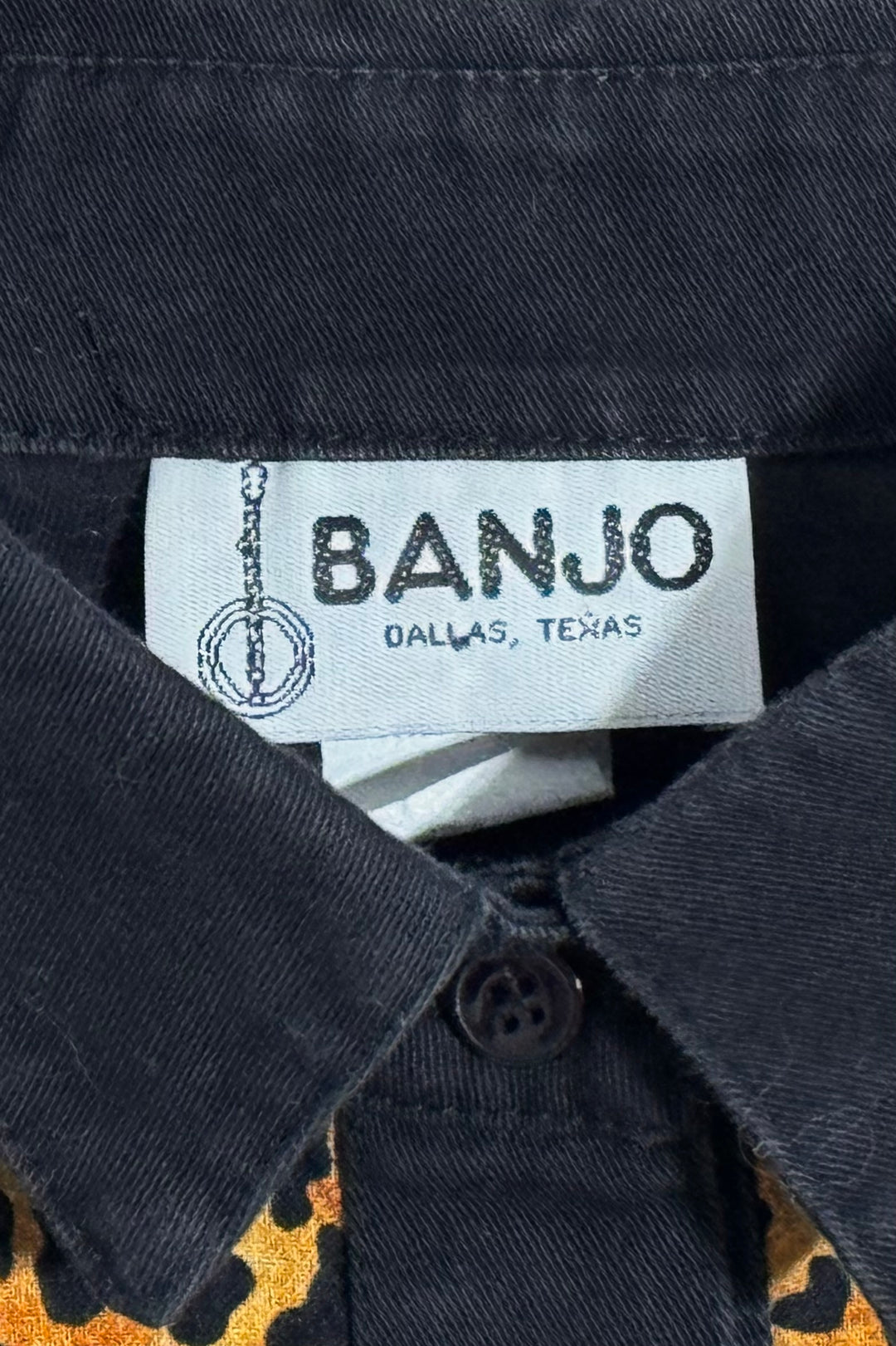 1990’S BANJO DALLAS TEXAS MADE IN USA BLACK COTTON FRINGED LEOPARD PRINT WESTERN L/S B.S. SHIRT WOMEN’S MEDIUM/LARGE