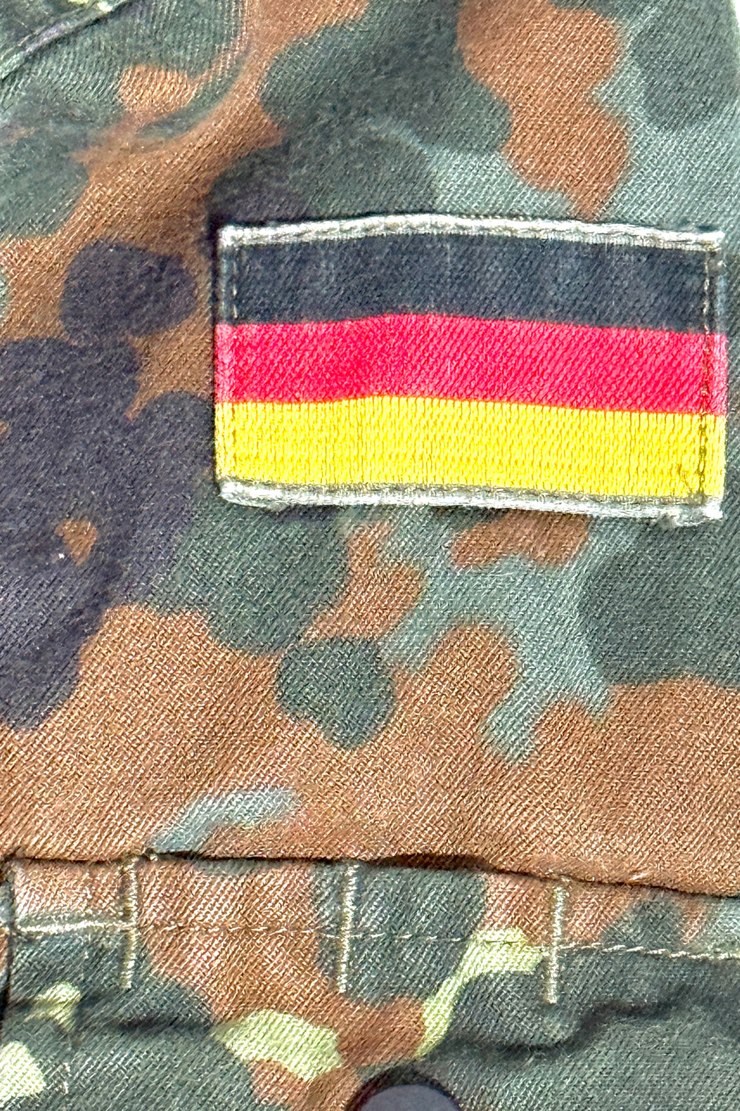 1990’S GERMAN ARMY MADE IN GERMANY CAMOUFLAGE ZIP FIELD JACKET MEDIUM