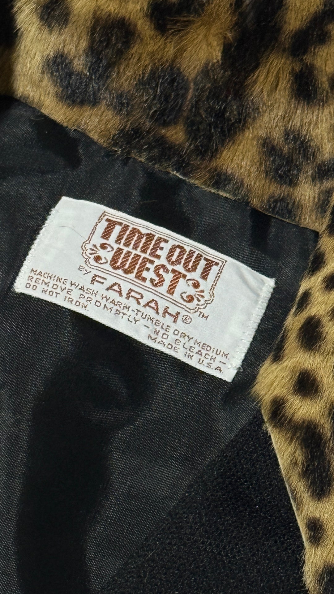 1970’S MASK TIME OUT WEST MADE IN USA CROPPED REMOVABLE LEOPARD PRINT HAIR ON HIDE COLLAR BLACK WESTERN PEARL SNAP JACKET LARGE