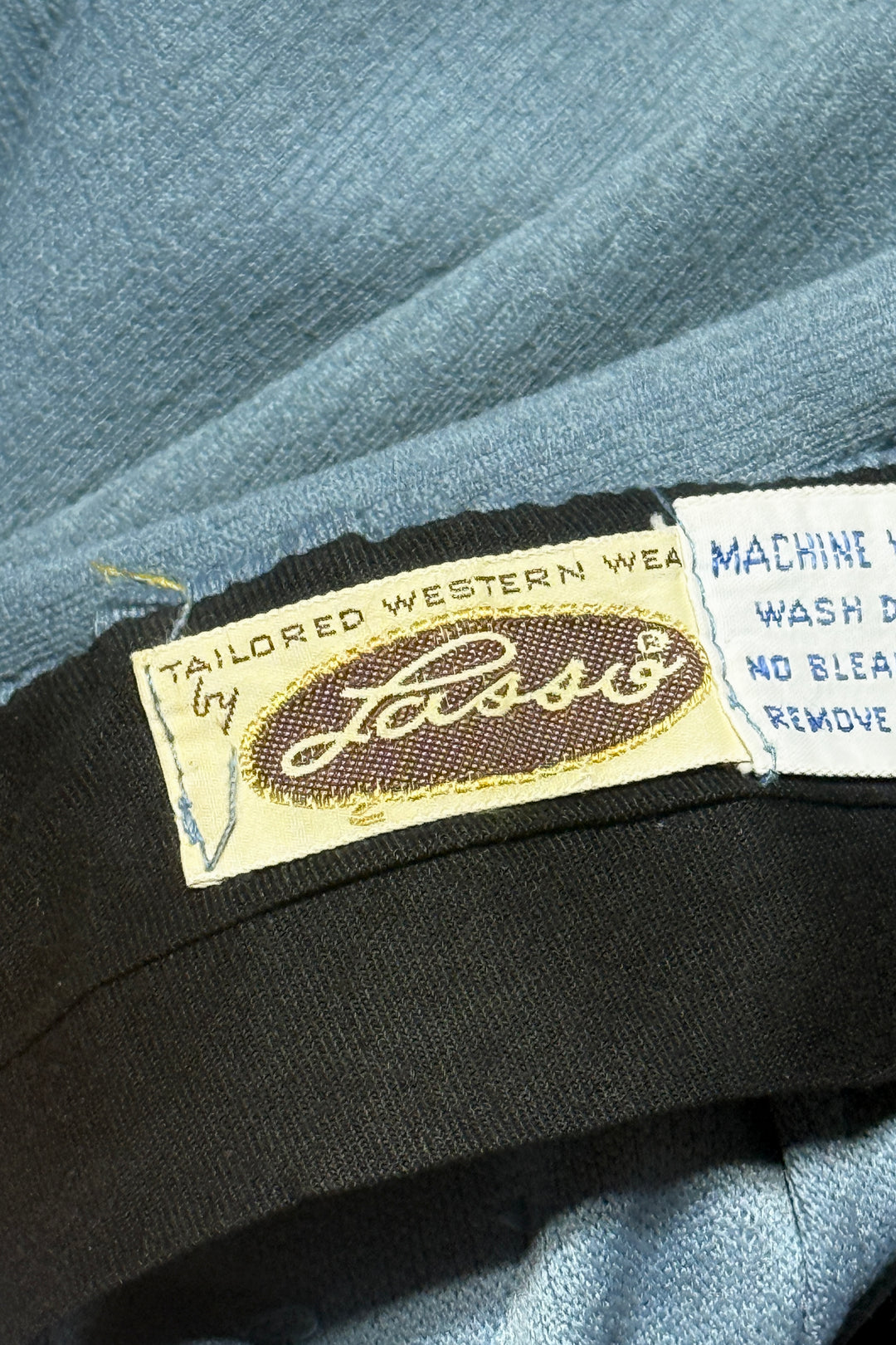 1960’S LASSO WESTERNWEAR MADE IN USA TEXTURED FROG POCKET FLARED LEG WESTERN PANTS 34 X 28