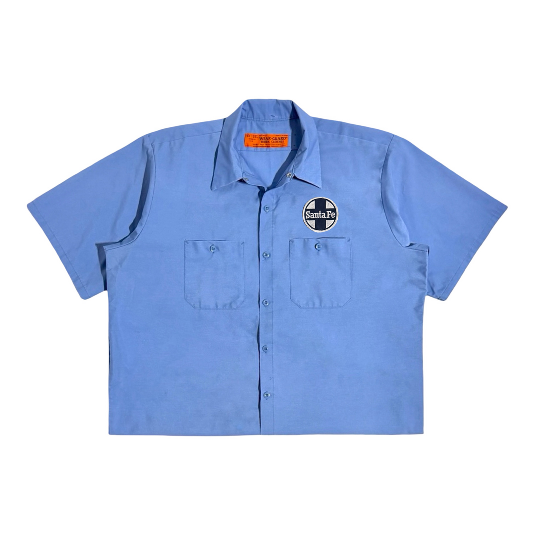 1980’S WEAR-GUARD MADE IN USA CROPPED BLUE SANTA FE RAILWAYS S/S B.D. WORK SHIRT X-LARGE