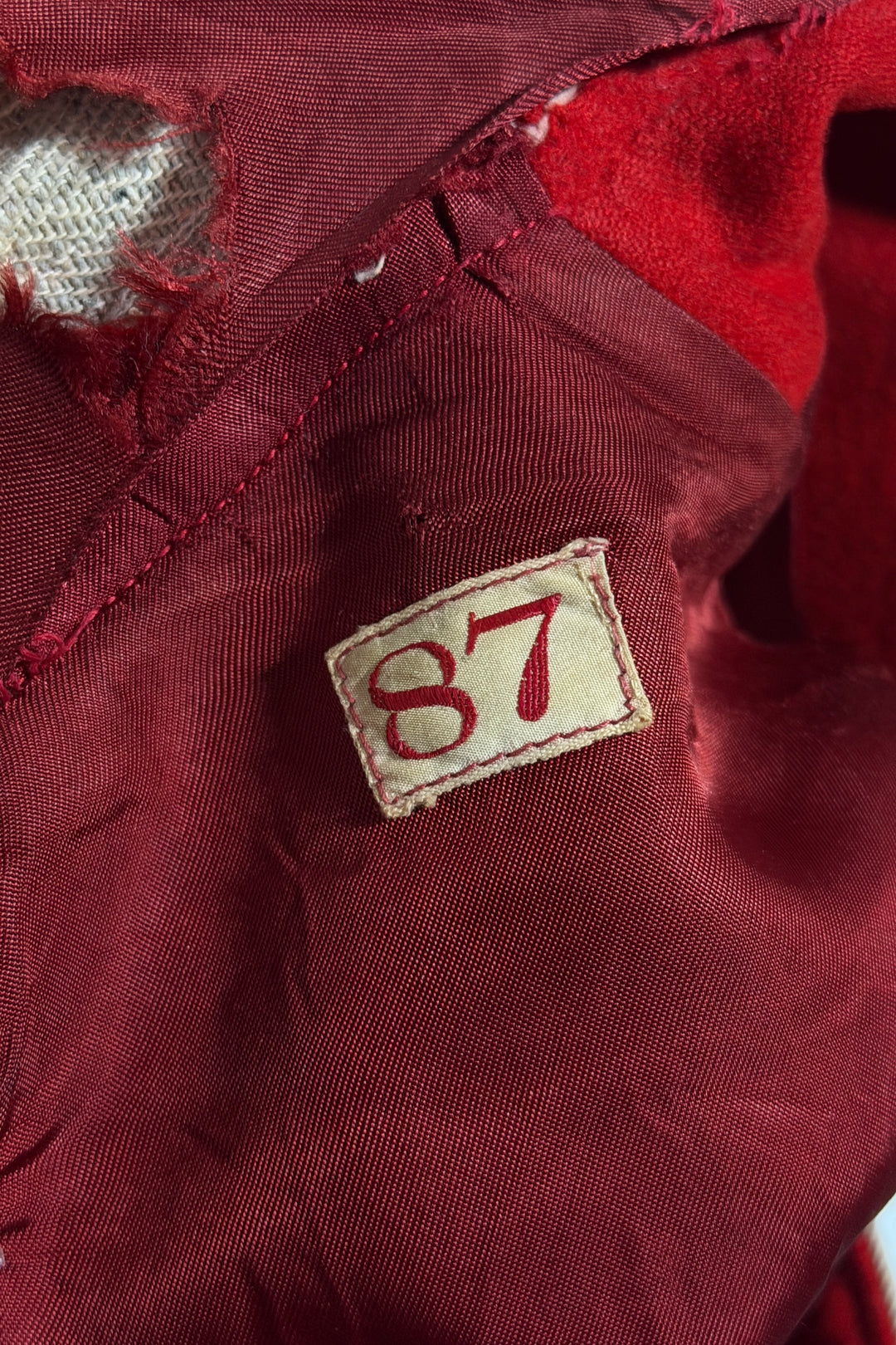 Interior size tag detail