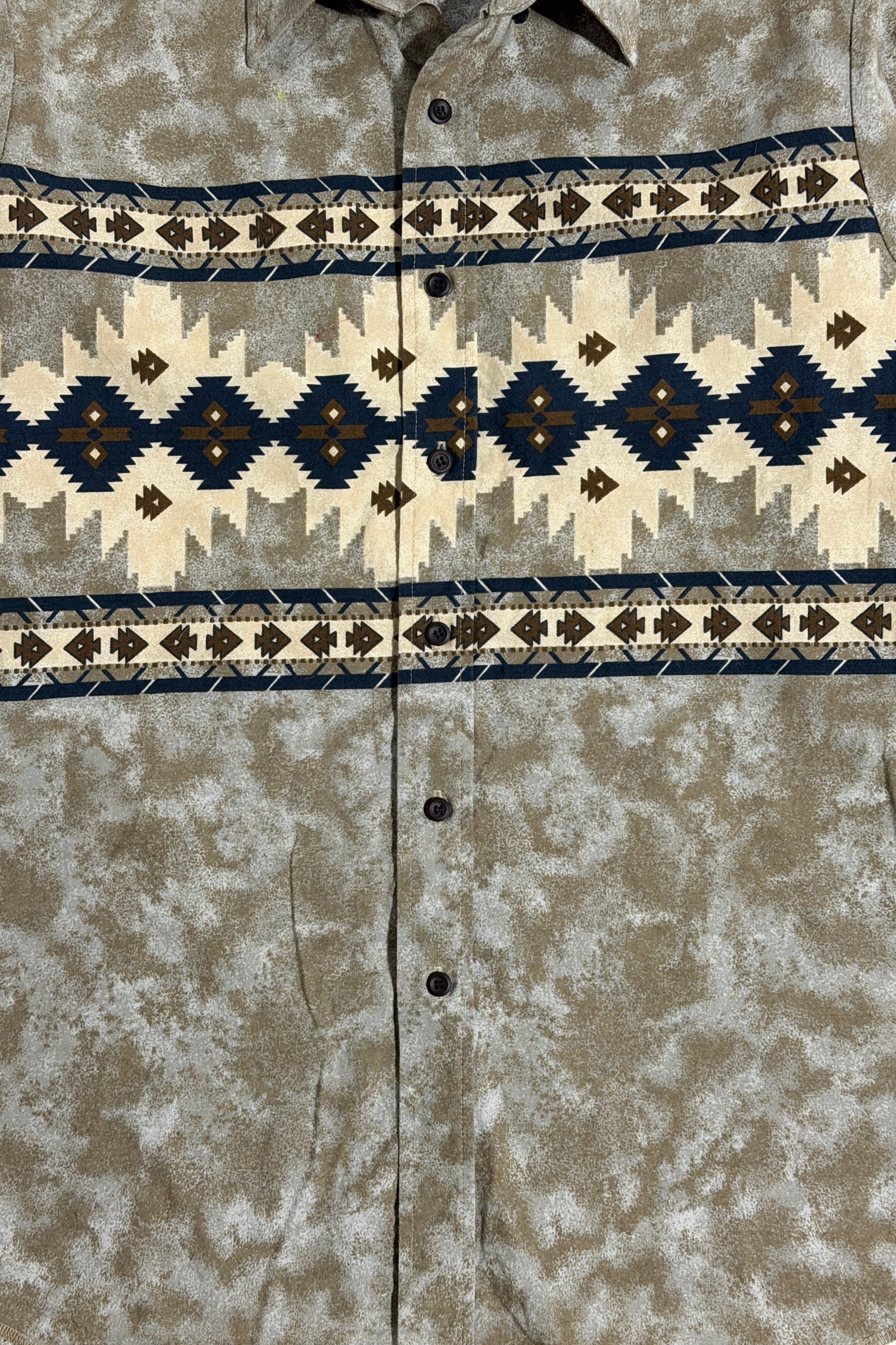 Brooks & Dunn shirt front detail