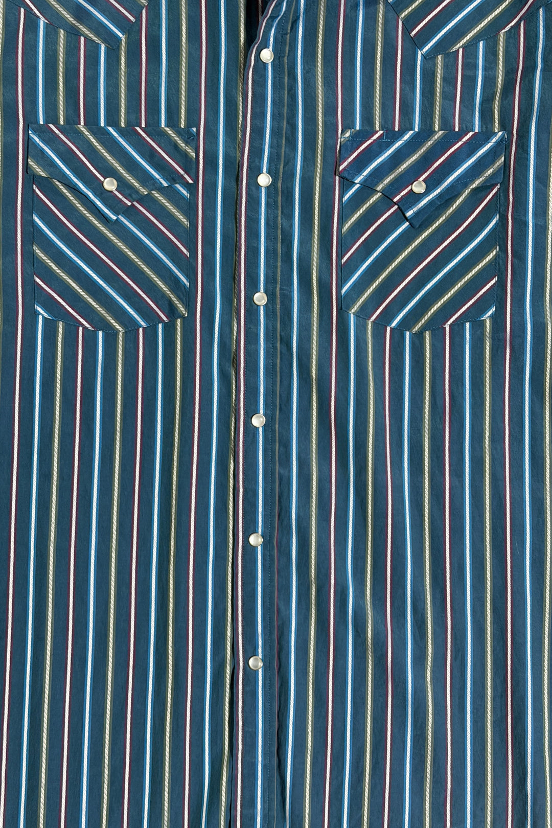 Ely Cattleman shirt detail